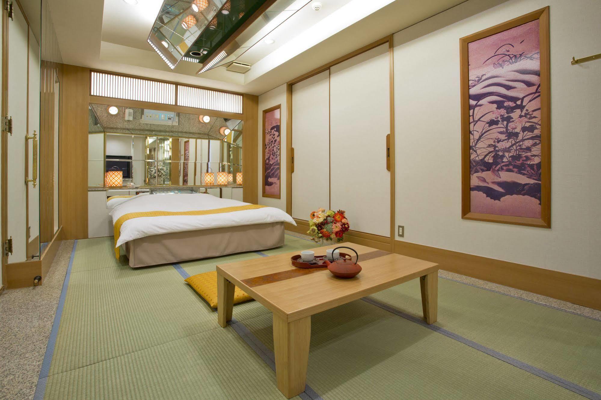 Hotel Casablanca (Adults Only) Osaka Exterior foto